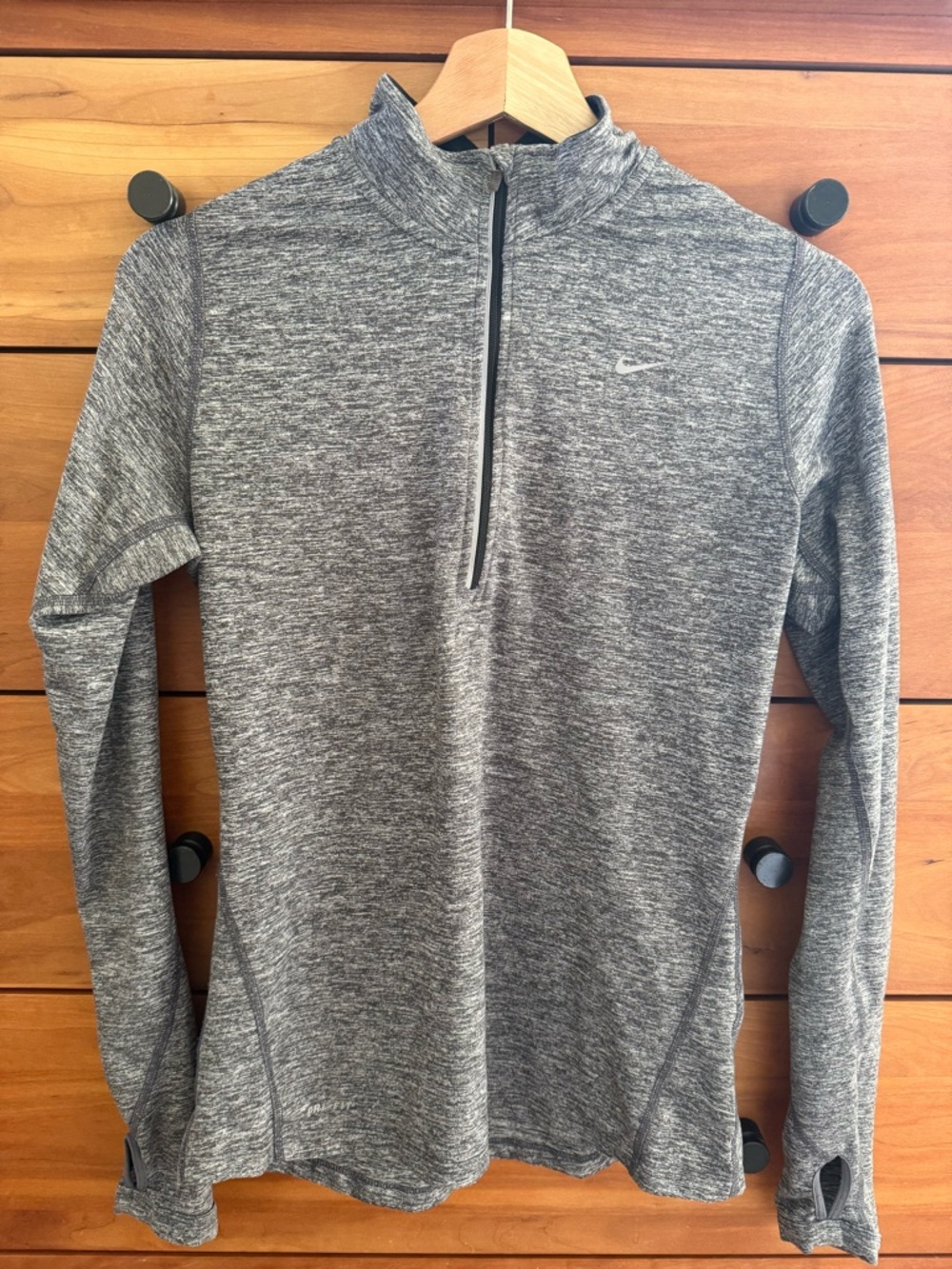 Nike Women's Heathered Gray/Black 1/4 Zip Athletic Pullover